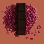FUEGO – Chocolate Negro Premium con Aceite de Semilla de Cáñamo, Damiana y Frambuesa